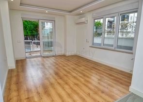 Квартира планировки 2+1 в центре города  Анталия 