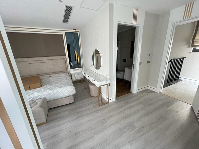 Трехэтажная вилла планировкой 4+1 в районе Белек - Анталия