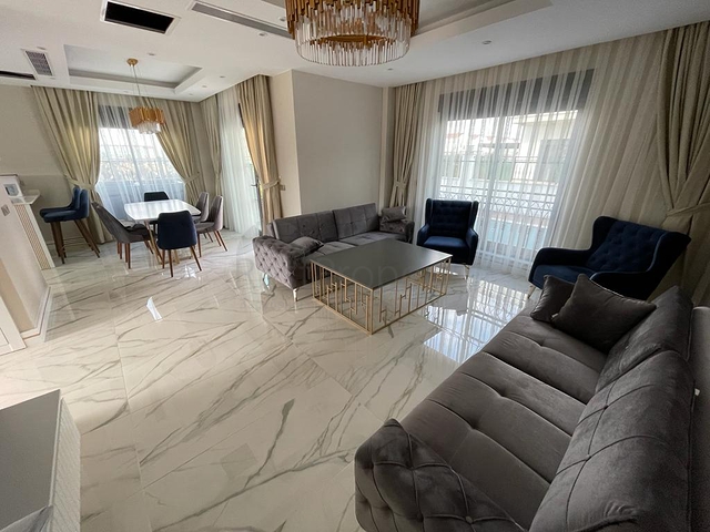 Трехэтажная вилла планировкой 4+1 в районе Белек - Анталия