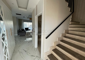 Трехэтажная вилла планировкой 4+1 в районе Белек - Анталия