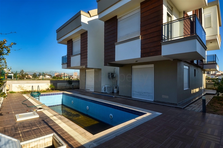 Квартиры планировки 1+1 и 3+1 в микрорайоне Лара - Анталия 