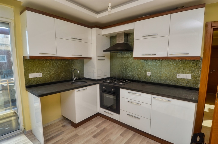 Квартиры планировки 1+1 и 3+1 в микрорайоне Лара - Анталия 