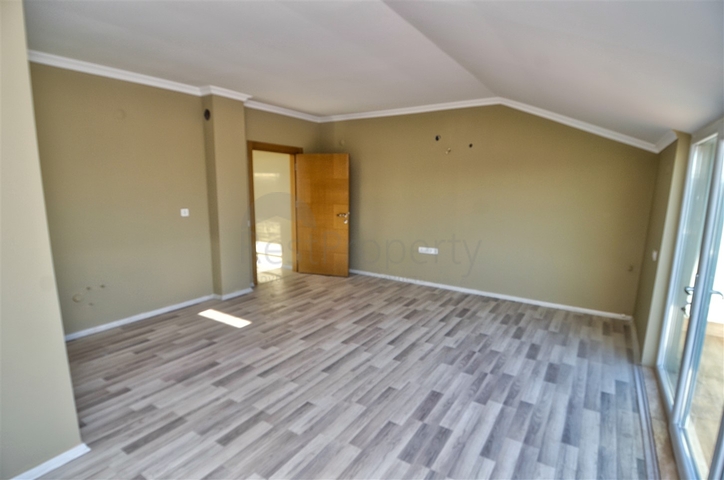 Квартиры планировки 1+1 и 3+1 в микрорайоне Лара - Анталия 