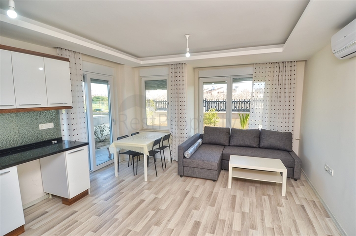 Квартиры планировки 1+1 и 3+1 в микрорайоне Лара - Анталия 