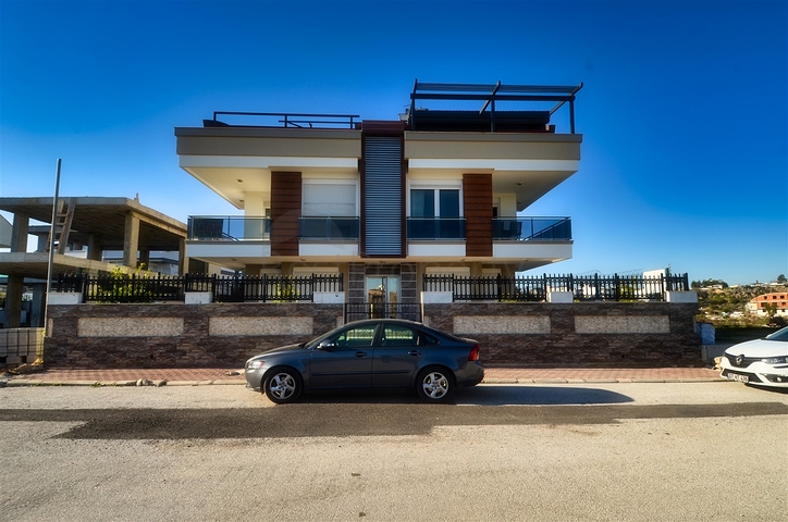 Квартиры планировки 1+1 и 3+1 в микрорайоне Лара - Анталия 