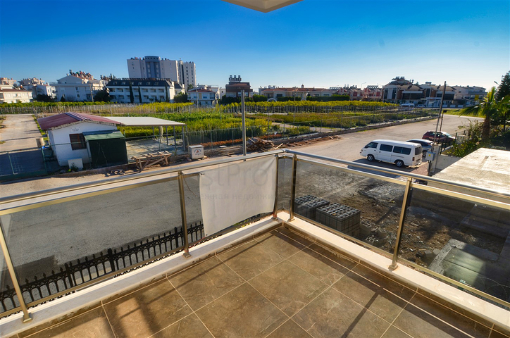 Квартиры планировки 1+1 и 3+1 в микрорайоне Лара - Анталия 