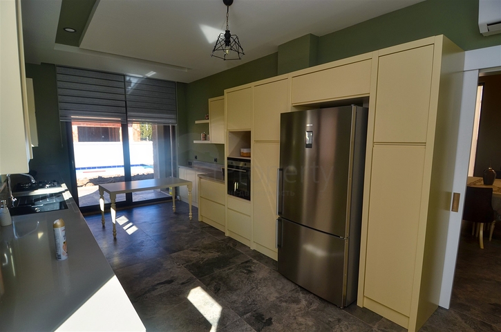 Виллы планировки 4+1 в районе Дошемеалты - Анталия 