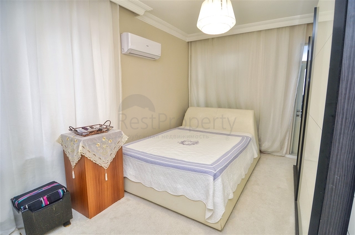 Квартира с мебелью планировки 3+1 в центре города Анталия