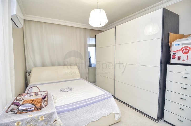 Квартира с мебелью планировки 3+1 в центре города Анталия