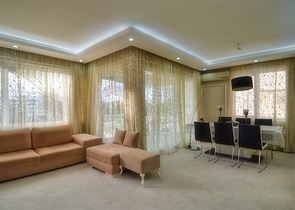 Квартира с мебелью планировки 3+1 в центре города Анталия