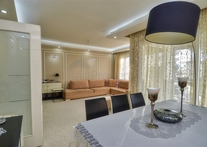 Квартира с мебелью планировки 3+1 в центре города Анталия