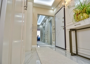 Квартира с мебелью планировки 3+1 в центре города Анталия