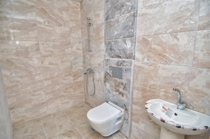 Квартира планировки 2+1 в центре города Анталия 