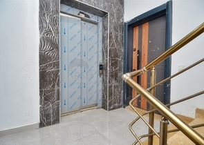 Квартира планировки 2+1 в центре города Анталия 