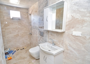 Квартира планировки 2+1 в центре города Анталия 