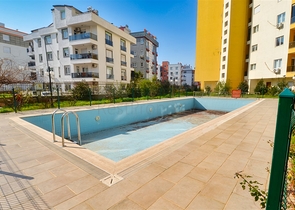 Квартира планировки 2+1 в центре города Анталия 