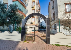 Квартира планировки 2+1 в центре города Анталия