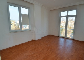 Квартира планировки 2+1 в центре города Анталия