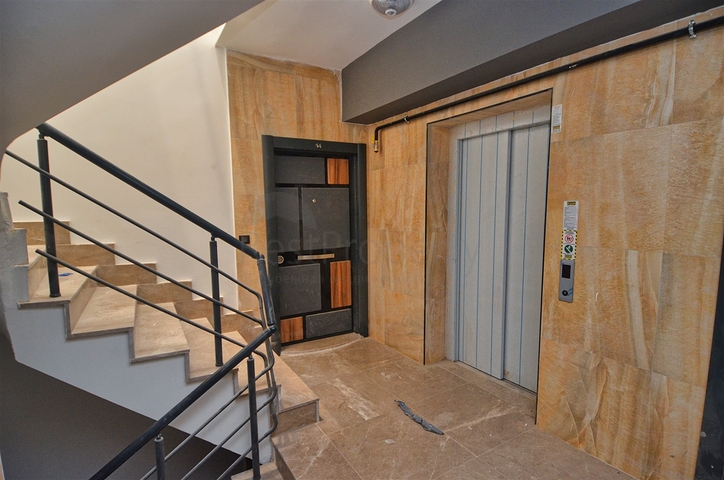 Квартиры планировки 2+1,3+1 в центре города Анталия 