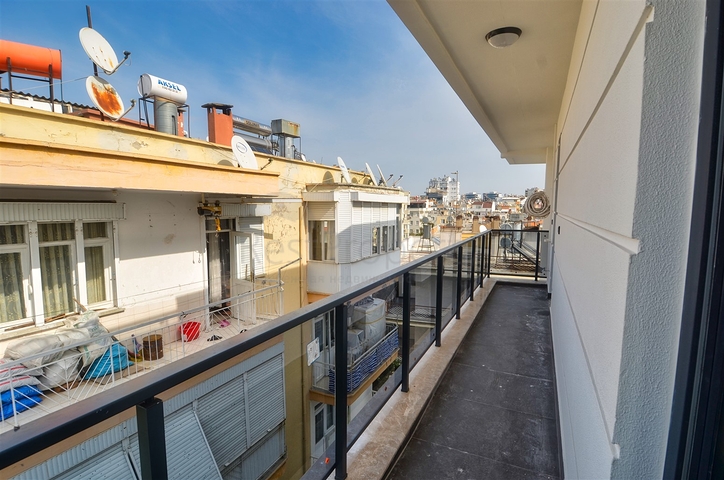 Квартиры планировки 2+1,3+1 в центре города Анталия 