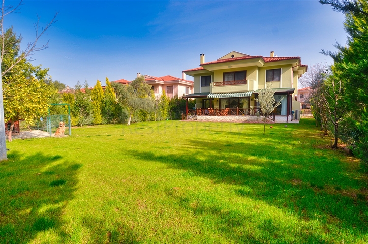 Вилла планировки 6+1 в районе Дошемеалты - Анталия 