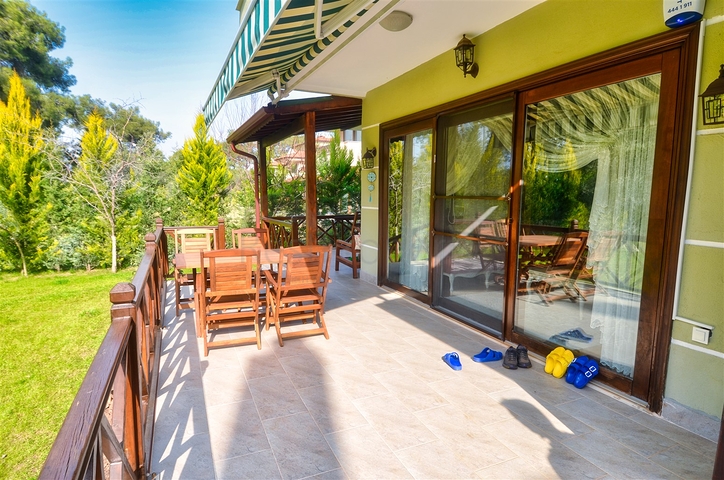 Вилла планировки 6+1 в районе Дошемеалты - Анталия 