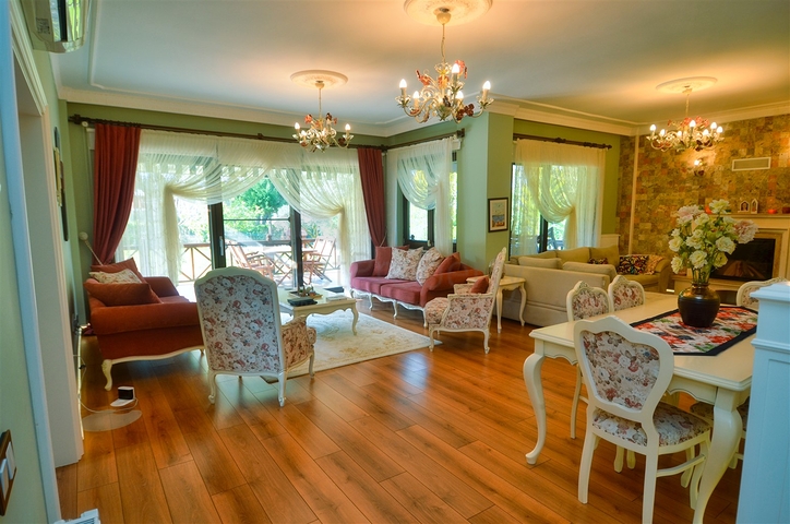 Вилла планировки 6+1 в районе Дошемеалты - Анталия 