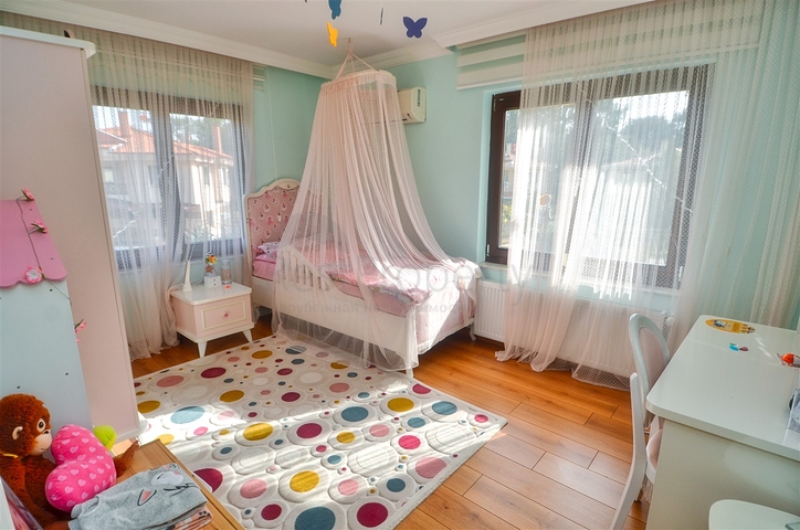 Вилла планировки 6+1 в районе Дошемеалты - Анталия 