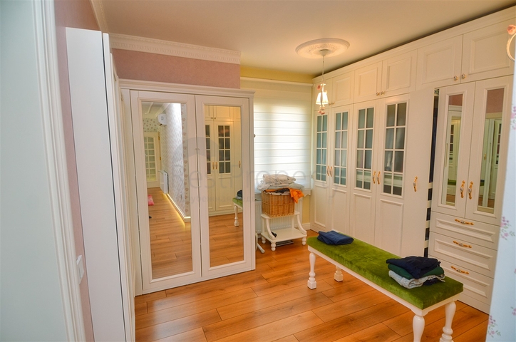 Вилла планировки 6+1 в районе Дошемеалты - Анталия 