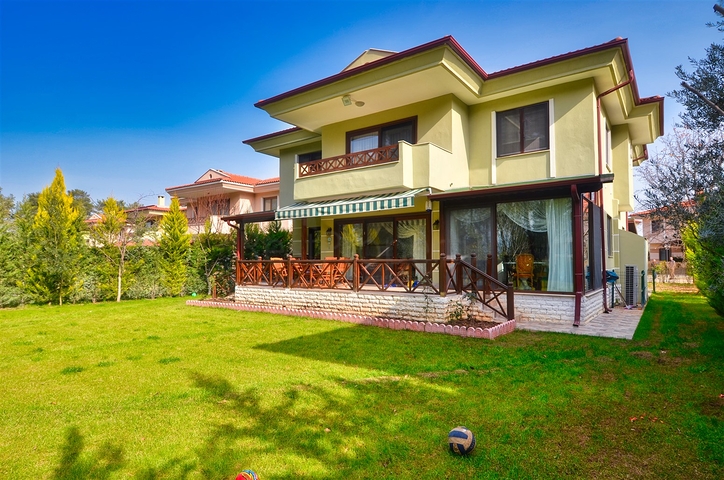 Вилла планировки 6+1 в районе Дошемеалты - Анталия 