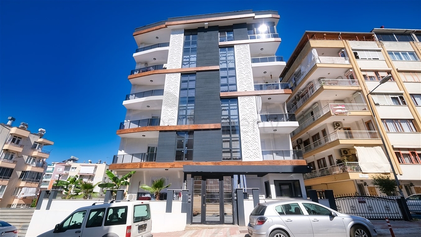 Квартира планировки 1+1 в центре города Анталия 