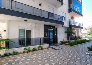 Квартира планировки 1+1 в центре города Анталия 