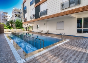 Квартира планировки 1+1 в центре города Анталия 