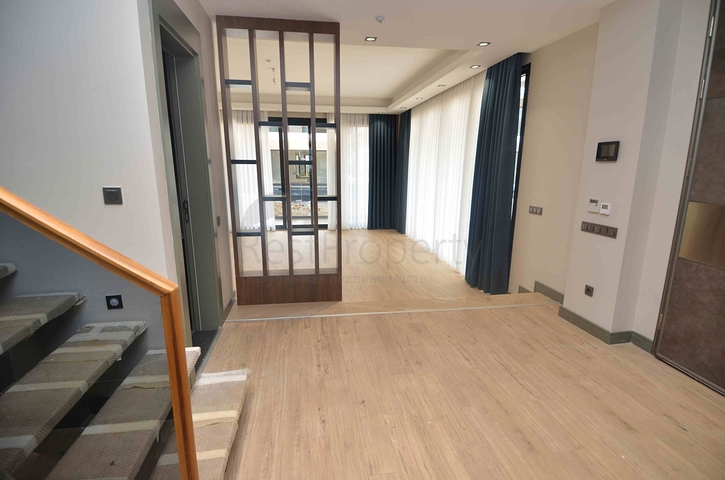 Вилла в комплексе район Дошемеалты - Анталия 