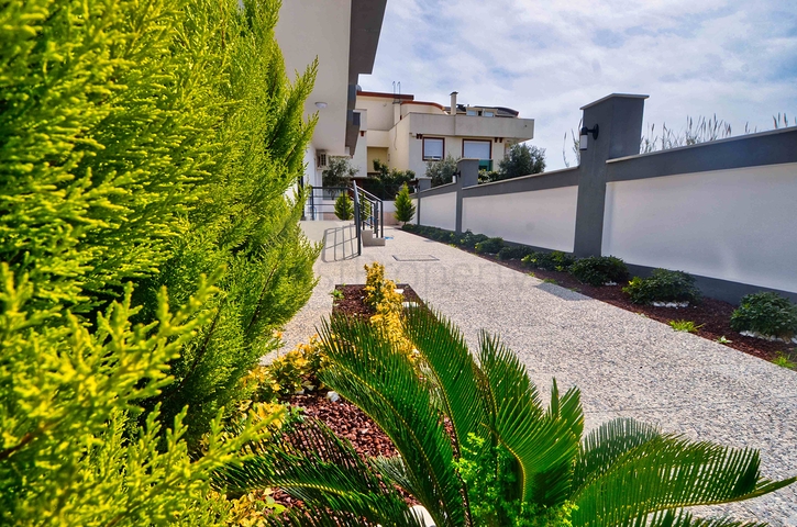 Квартира планировки 3+1 дуплекс в микрорайоне Гюзяльоба - Анталия