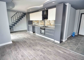 Квартира планировки 1+1 дуплекс в микрорайоне Гюзяльоба - Анталия