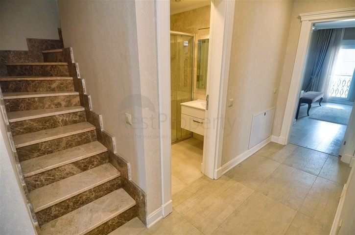 Квартира планировки 5+2 дуплекс в районе Дошемеалты - Анталия 