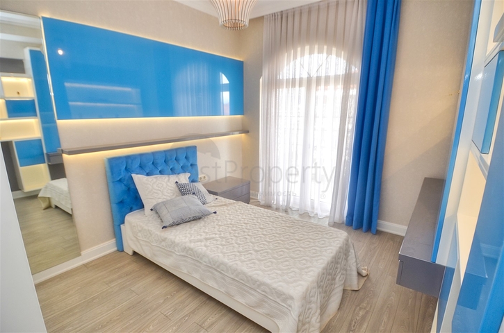 Квартира планировки 5+2 дуплекс в районе Дошемеалты - Анталия 