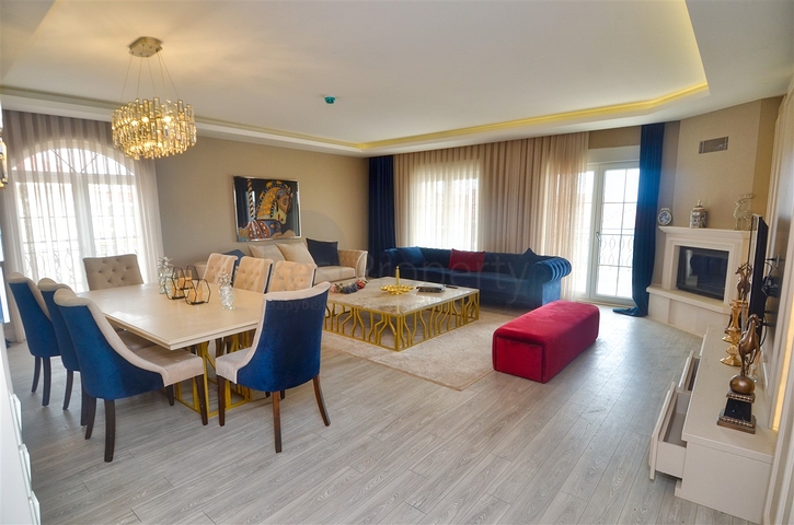 Квартира планировки 5+2 дуплекс в районе Дошемеалты - Анталия 