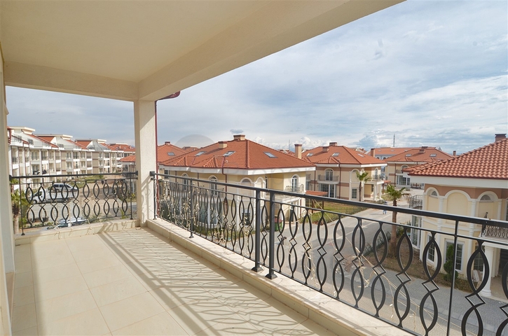 Квартира планировки 5+2 дуплекс в районе Дошемеалты - Анталия 