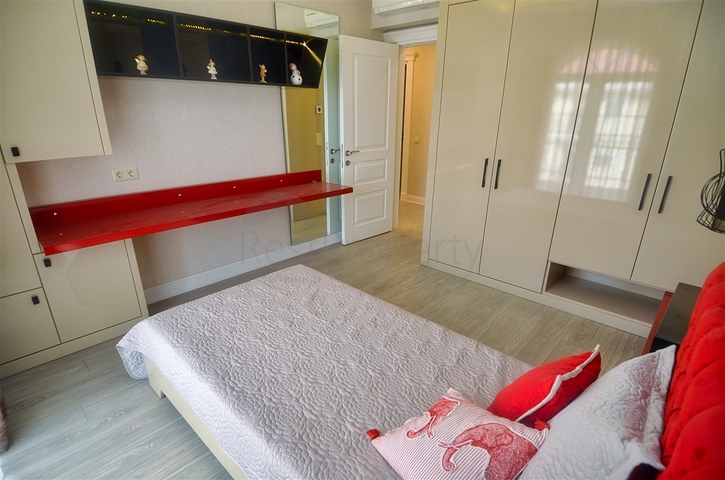 Квартира планировки 5+2 дуплекс в районе Дошемеалты - Анталия 