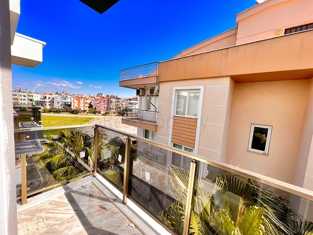 Квартира планировки 4+1 в микрорайоне Конуксявяр - Анталия 