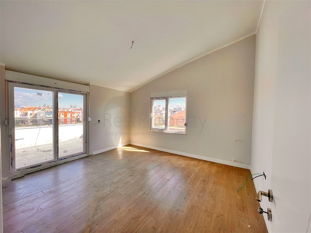 Квартира планировки 4+1 в микрорайоне Конуксявяр - Анталия 