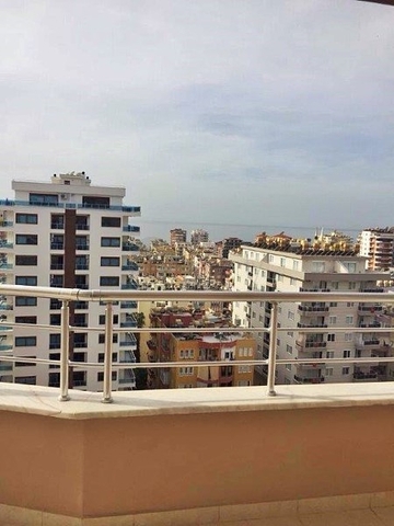 Меблированный пентхаус в комплексе в районе Махмутлар