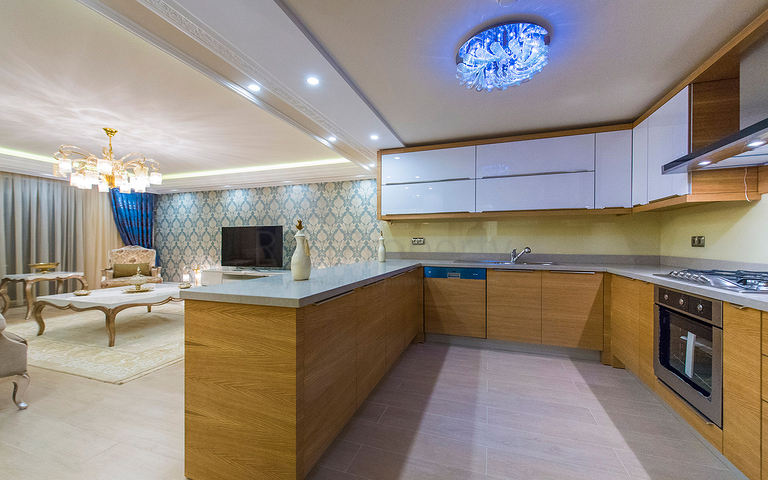 Четырехэтажная вилла класса люкс с собственным лифтом 