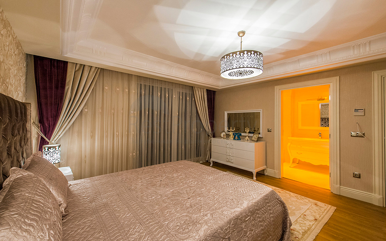 Четырехэтажная вилла класса люкс с собственным лифтом 