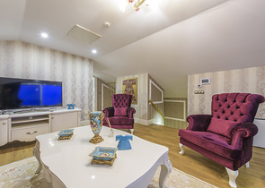 Четырехэтажная вилла класса люкс с собственным лифтом 