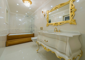 Четырехэтажная вилла класса люкс с собственным лифтом 