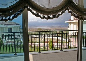 Четырехэтажная вилла класса люкс с собственным лифтом 