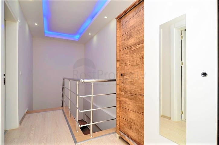 Благоустроенная квартира с двумя спальнями на аренду